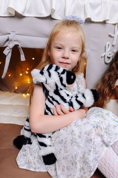 Мягкая игрушка зебра Peluche Z&egrave;bre Blanc, 35 см, Histoire d'Ours HO3049 - купить, цена